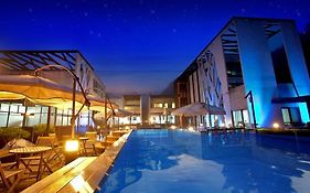 Bao House Pool Янпхён